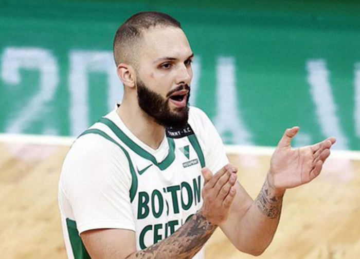 关于CBA常规赛赛后走向成谜，波士顿凯尔特人迎来里程碑，悬念犹存，年轻球员得到机会的信息-九游官方入口